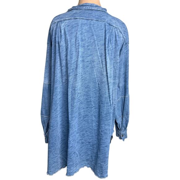 Free People We the Free Love This Henley Chambray Tunic - Picture 3 of 6
